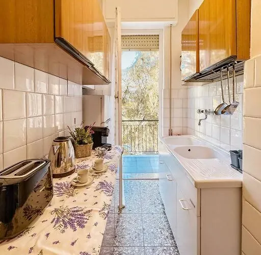 Parking Private - A 15 Minuti Da Portofino Rapallo